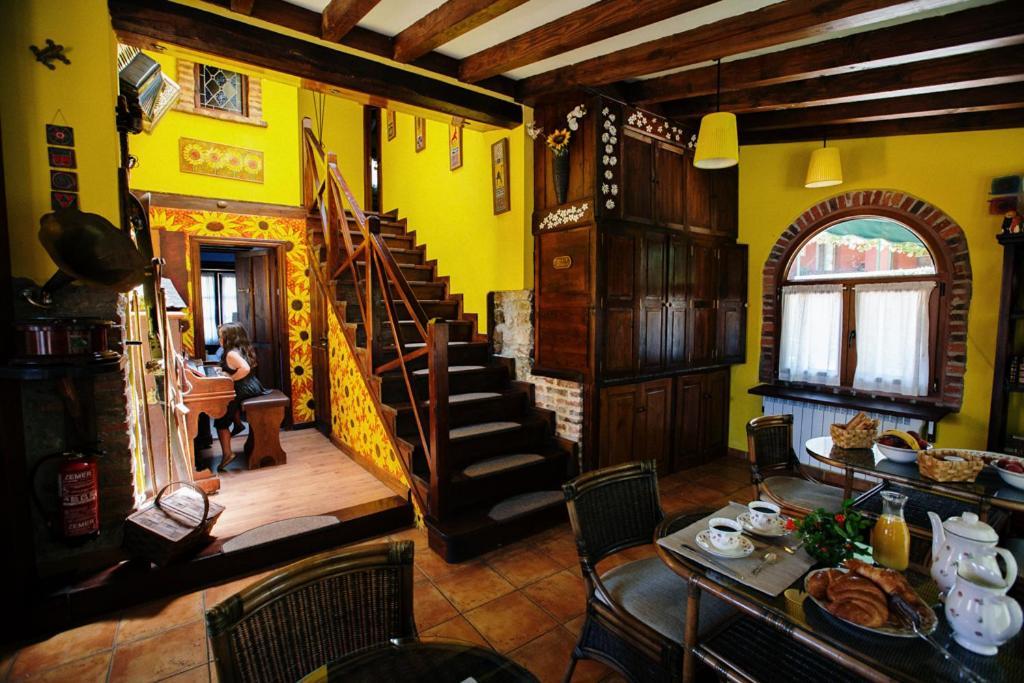 Hostal Casa Ortiz Soto De Cangas Exterior foto